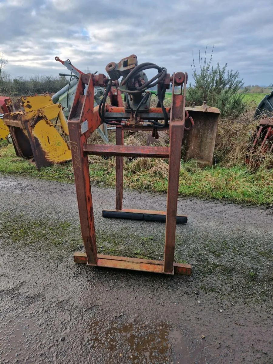 Block grab - Image 3