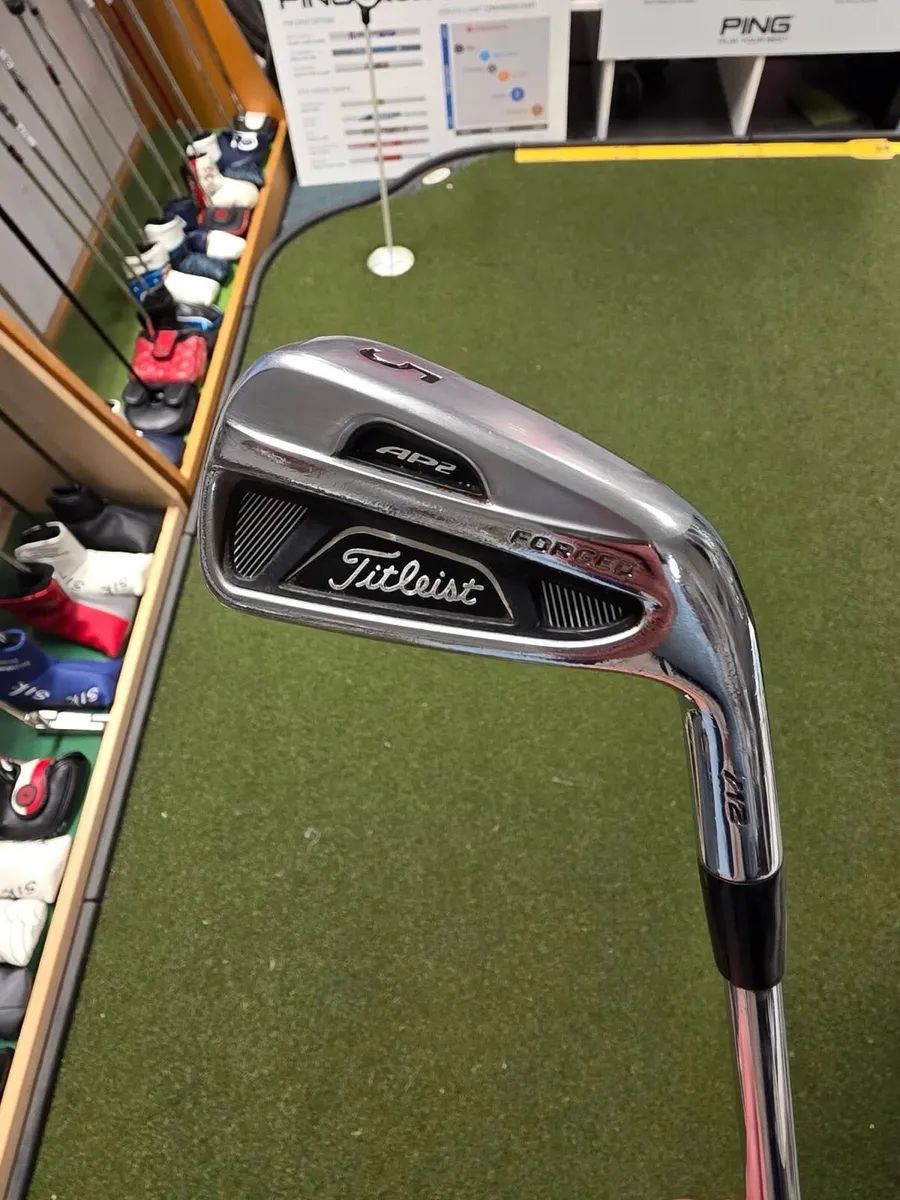 Titleist Ap2 712 Forged Irons - Image 3