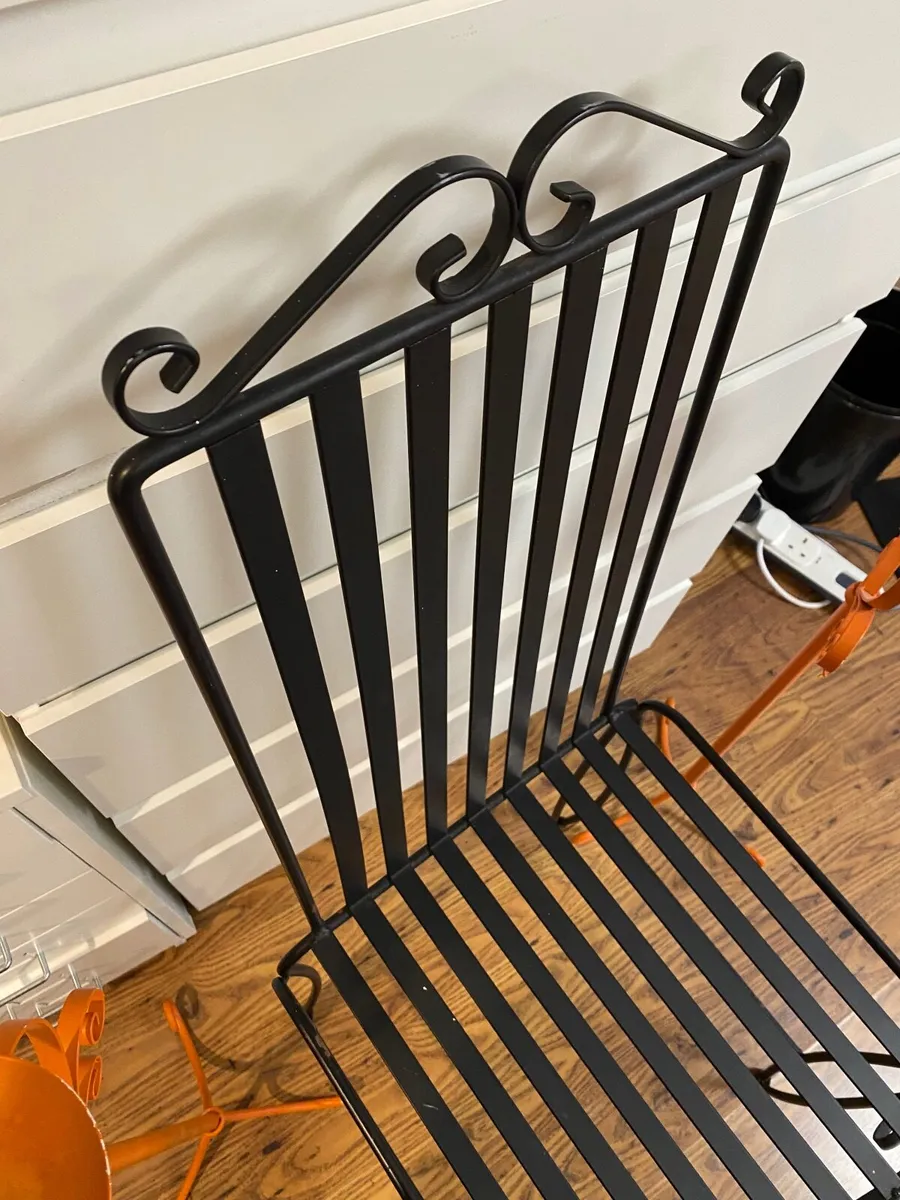 Metalic chair - Image 2