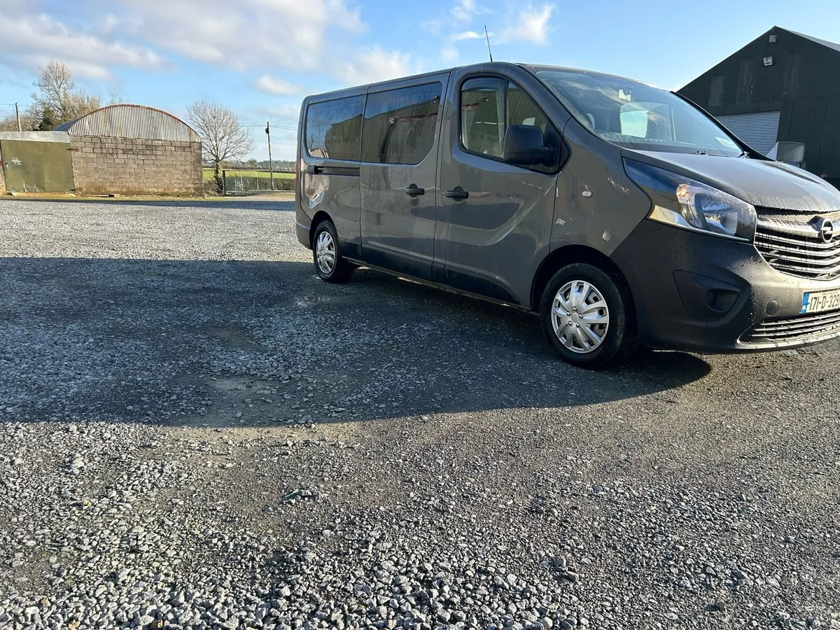 2017 Opel vivaro 9 seater - Image 1