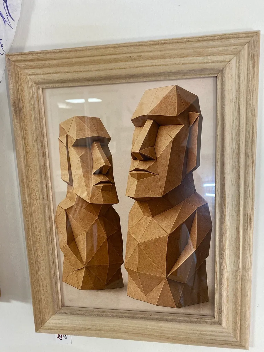 Picture framed moai