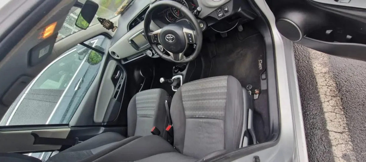 Toyota Yaris - Image 4
