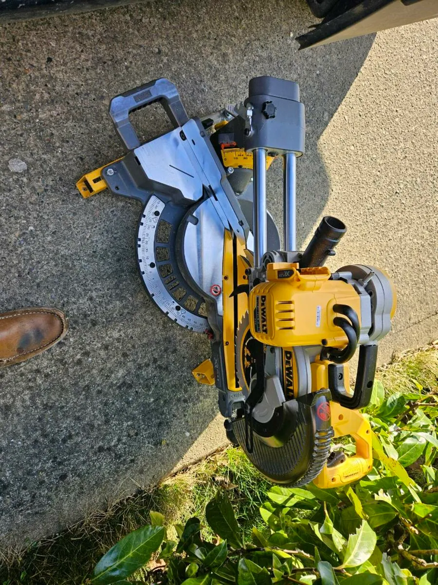 Dewalt saw - Image 2