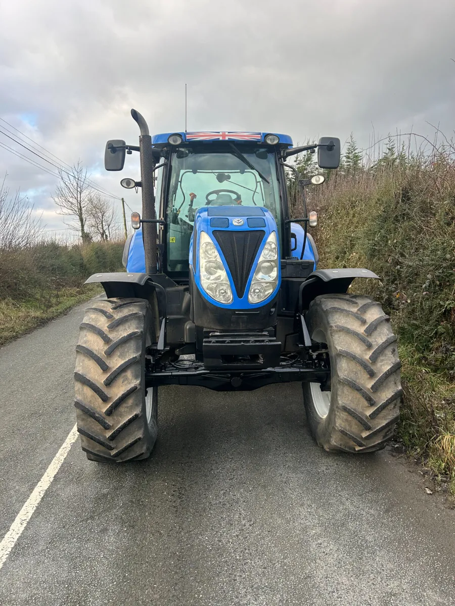 New Holland T7200 - Image 2