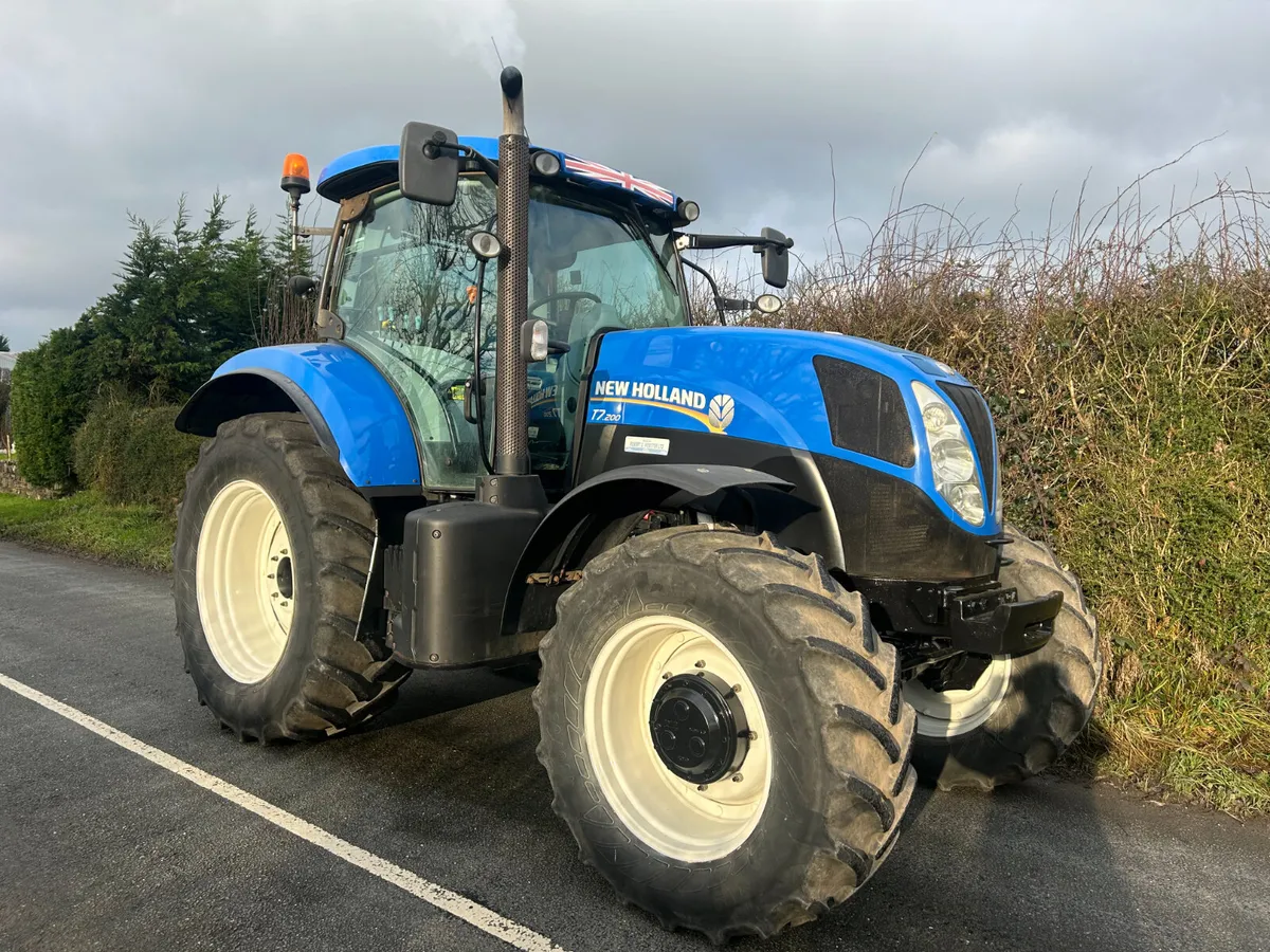 New Holland T7200 - Image 1