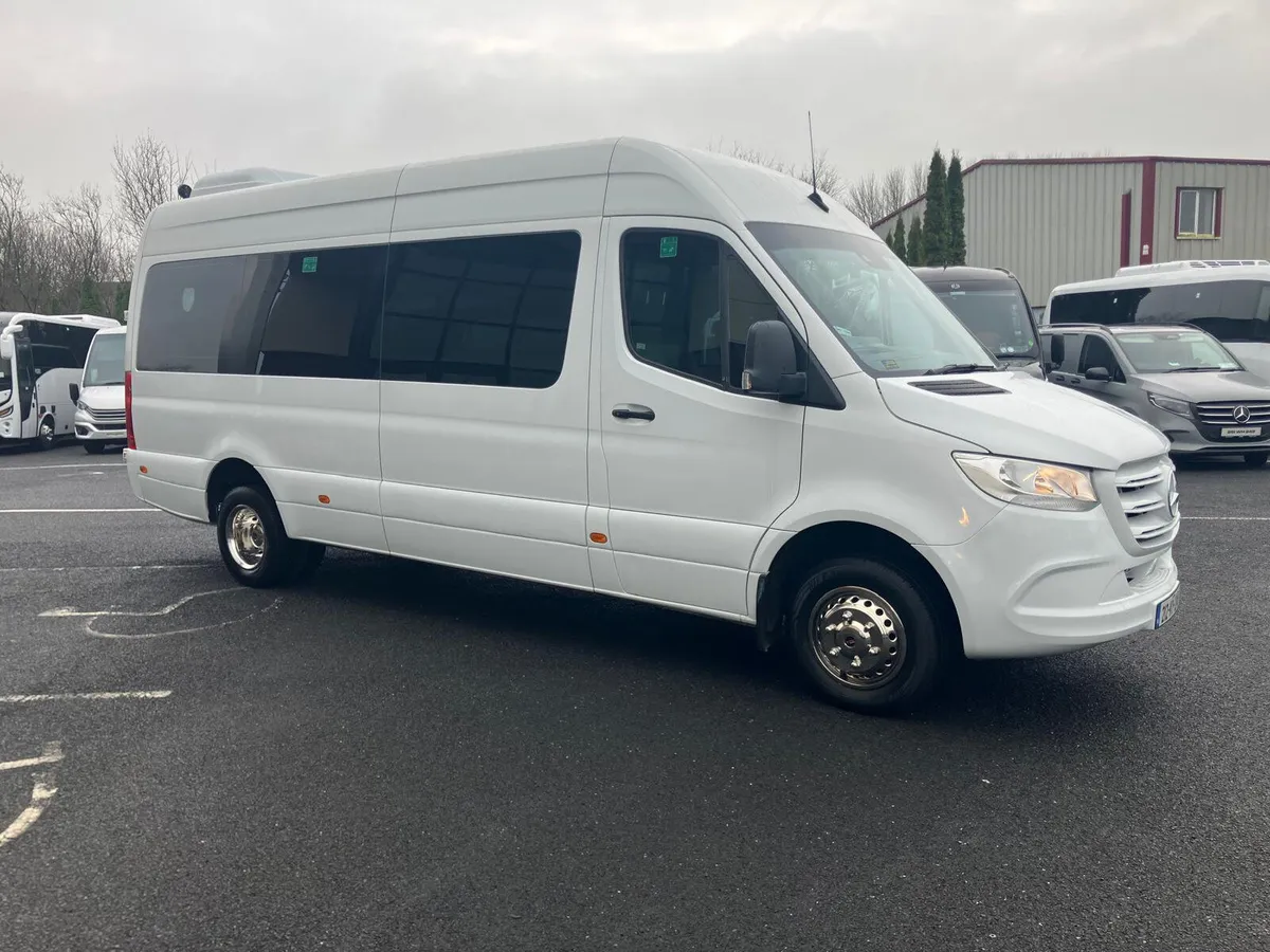 Mercedes-Benz Tourismo 2021 - Image 3