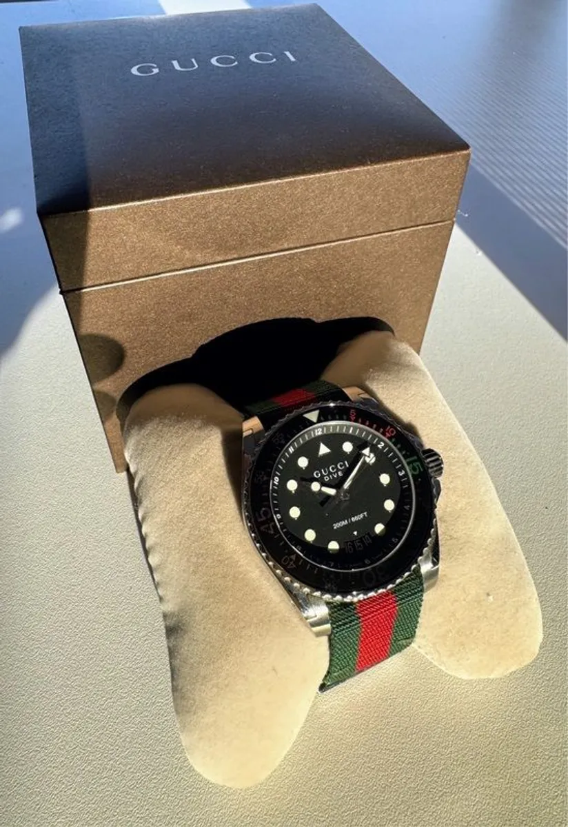 Gucci Dive Watch 200m - Image 2