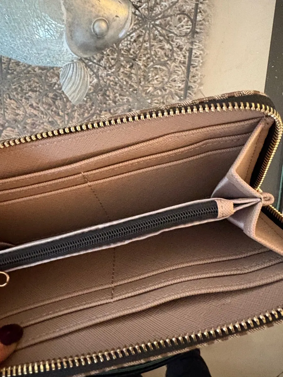 River island wallet - Image 2