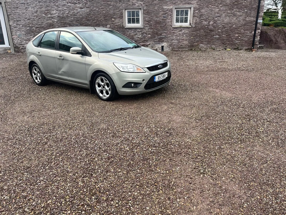 Ford Focus 2010 - Image 4