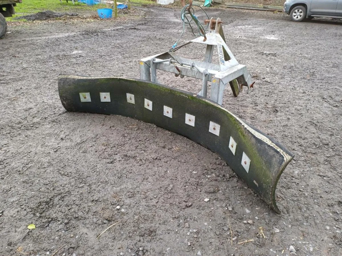 Yard Scraper - Image 1