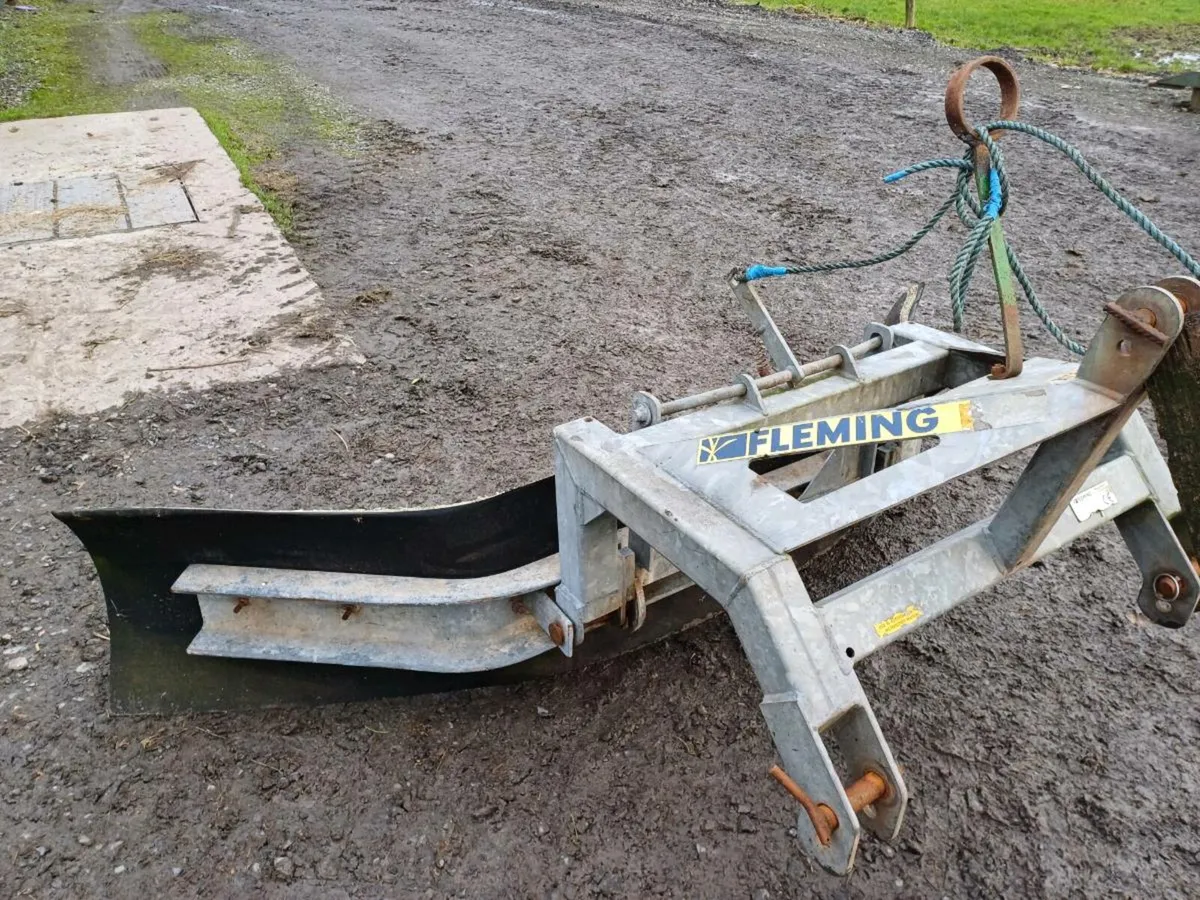 Yard Scraper - Image 2