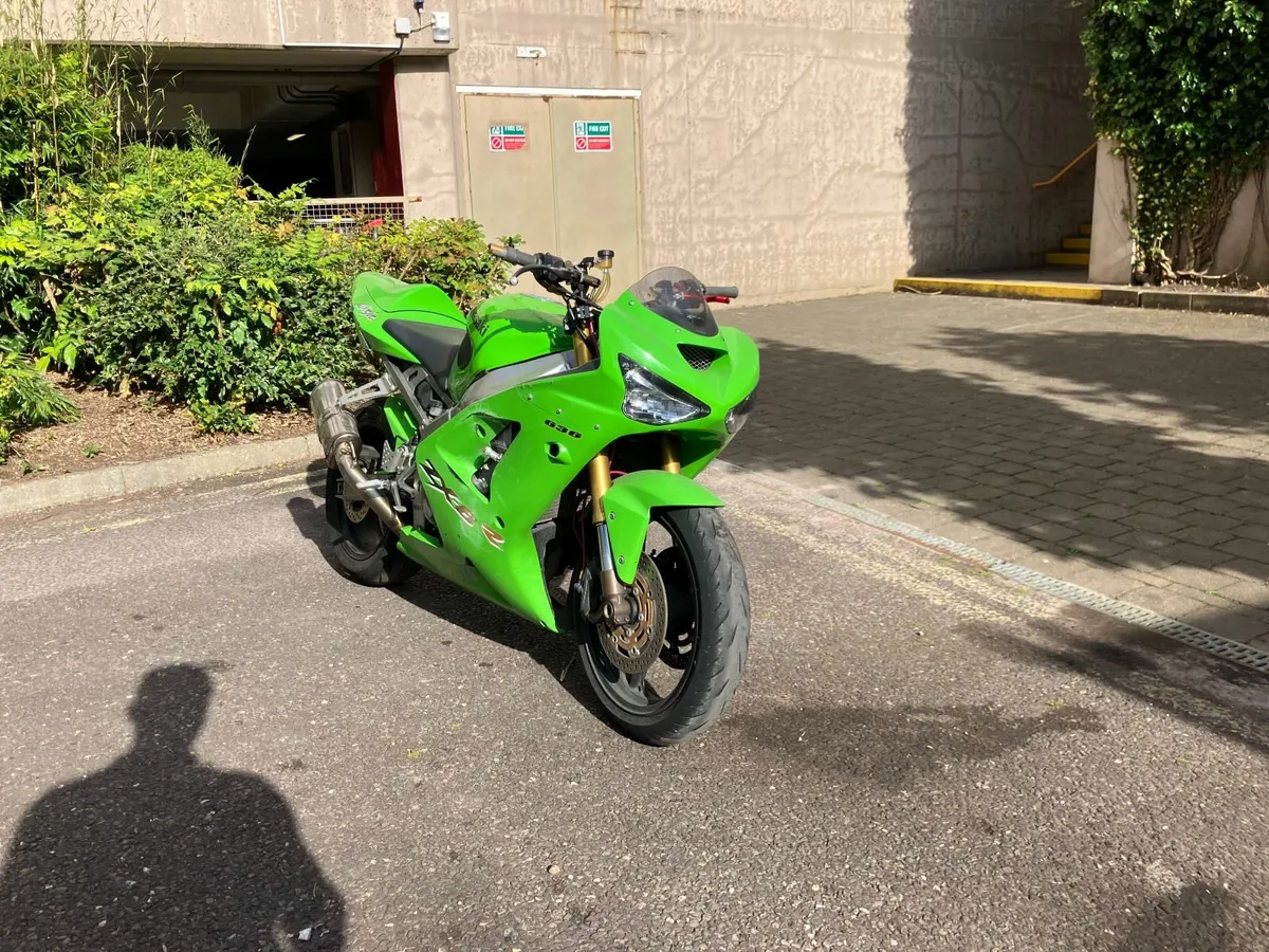 B1H ZX6R - Needs trailer - Image 2