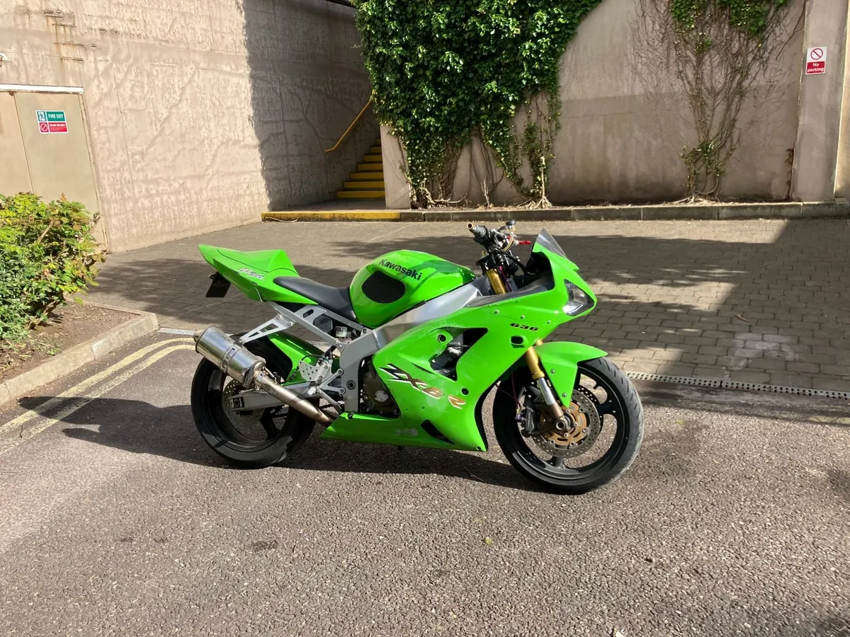 B1H ZX6R - Needs trailer - Image 1