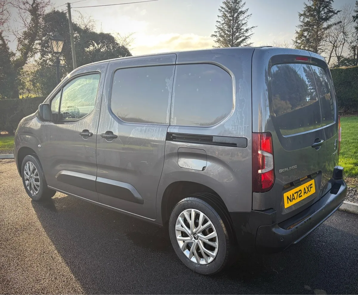 2022 Citroen berlingo 1.5 6 speed (NO VAT) - Image 3