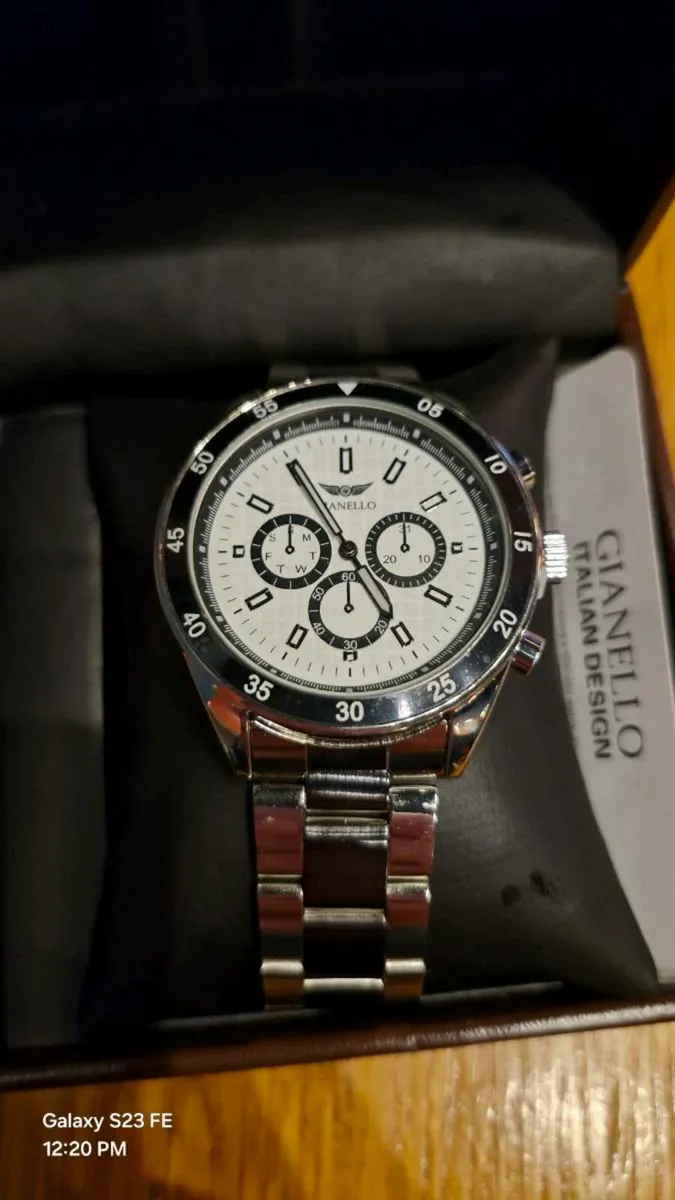 Gianello Velocity Vangaurd 44 Link Bracelet Watch - Image 1