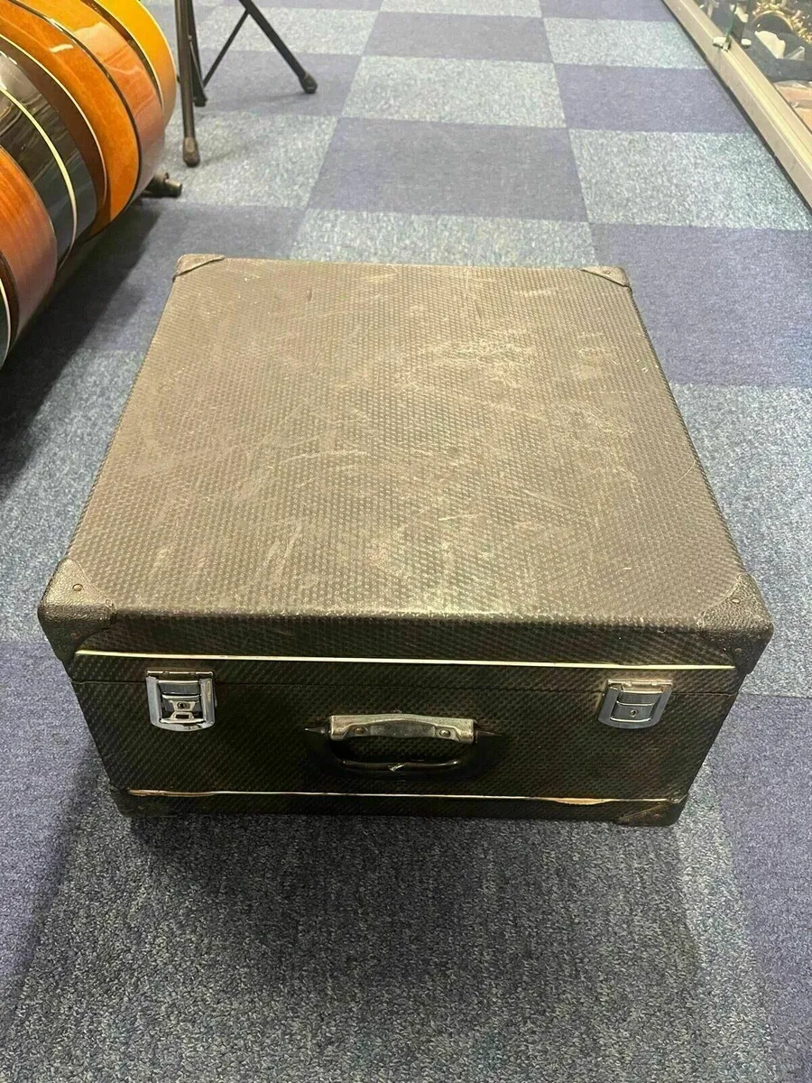 Parrot Keys Accordion - Image 4