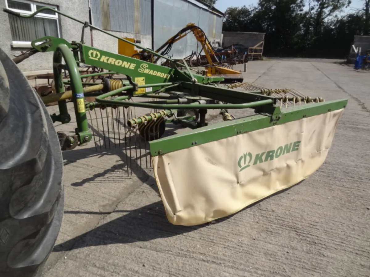 Krone Swadro 38 Single Rotor Rake - Image 1
