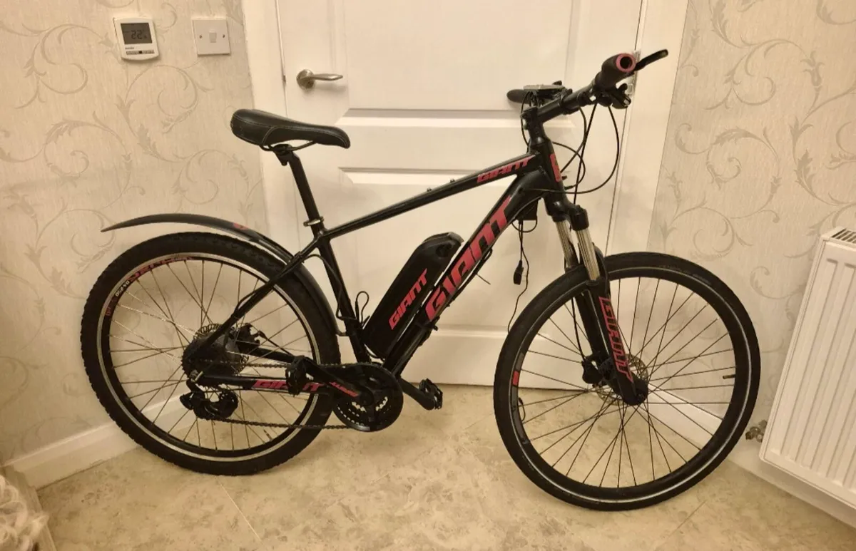 GIANT ATX ELECTRIC BIKE BRAKES AND GEARS WILL NEED - Image 1