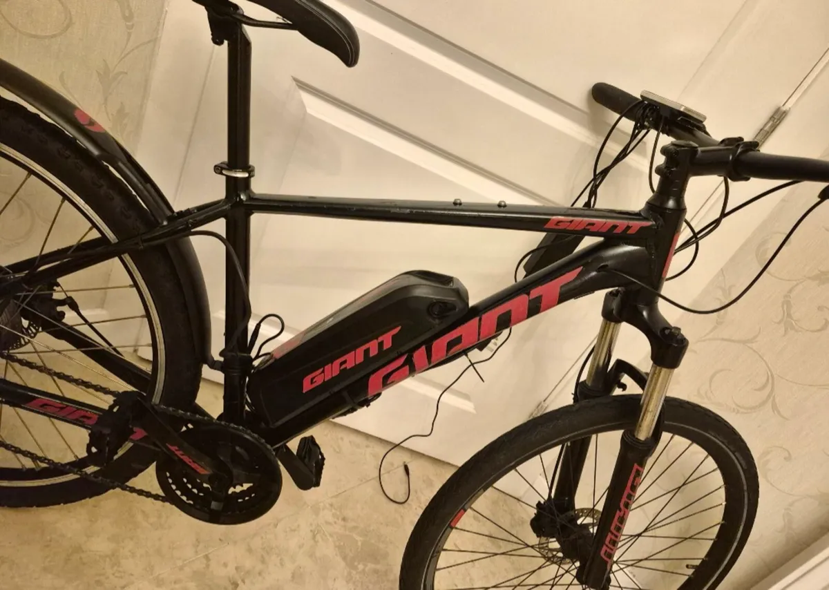 GIANT ATX ELECTRIC BIKE BRAKES AND GEARS WILL NEED - Image 4