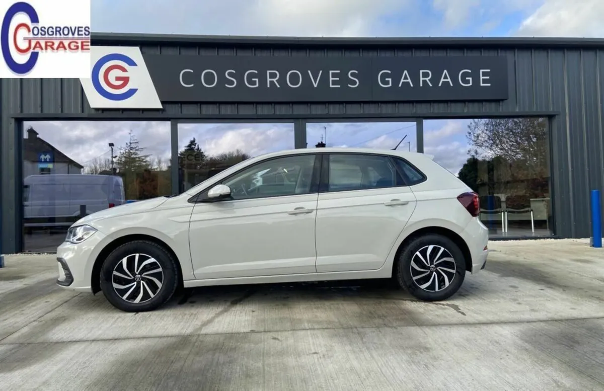 Volkswagen Polo 2023 - Image 2