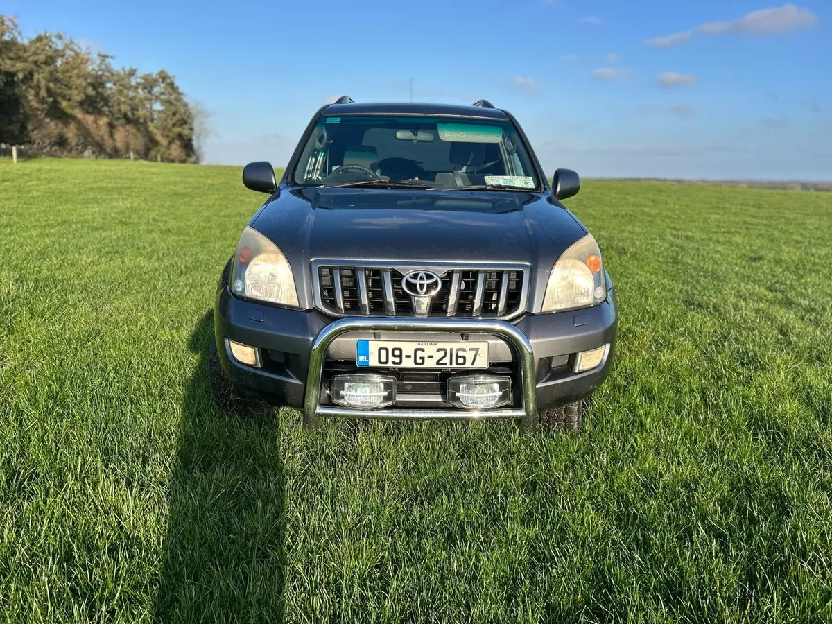 09 Toyota Landcruiser - Image 4