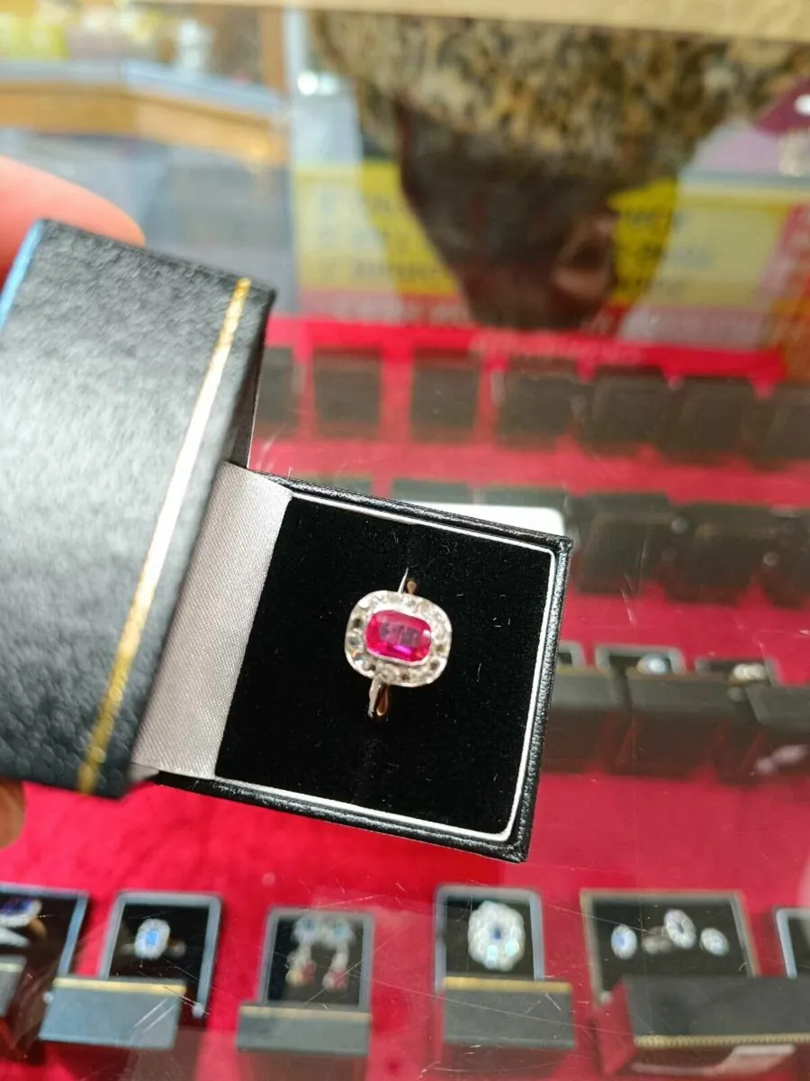 Antique Art Deco Ruby & Diamond 18k Gold Ring - Image 2