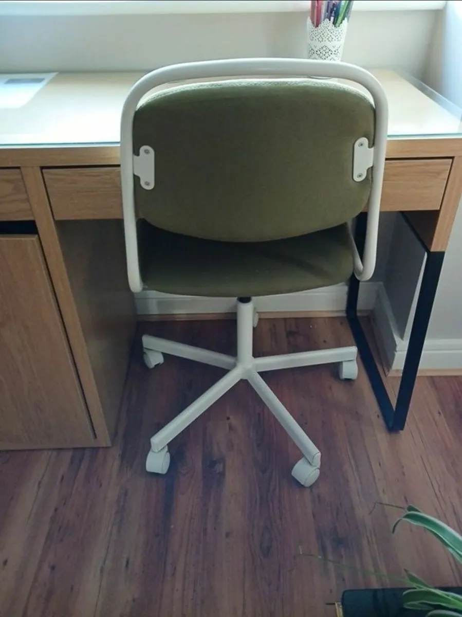 Desk chair - Image 2