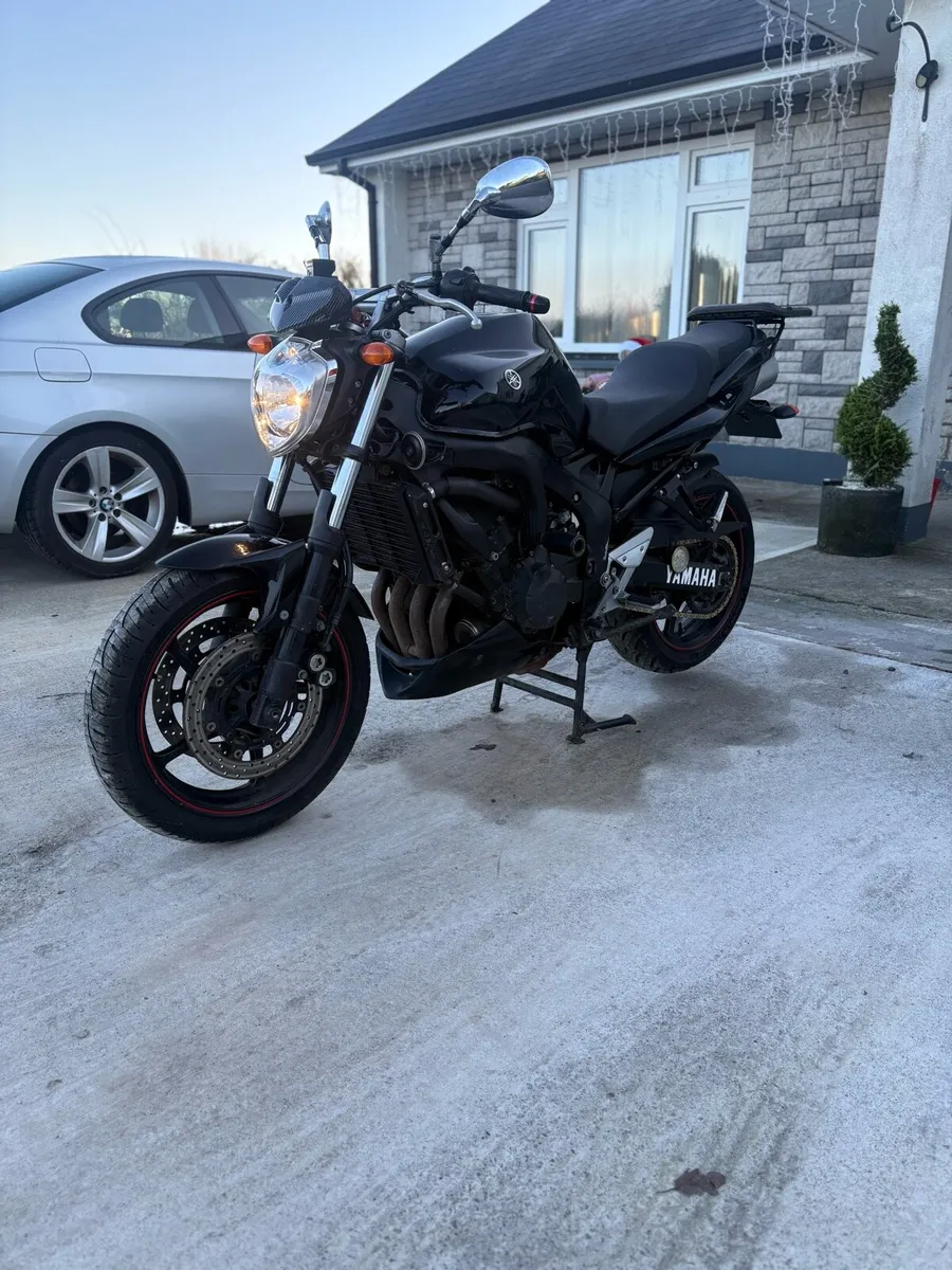 Yamaha fz6 2009 - Image 2