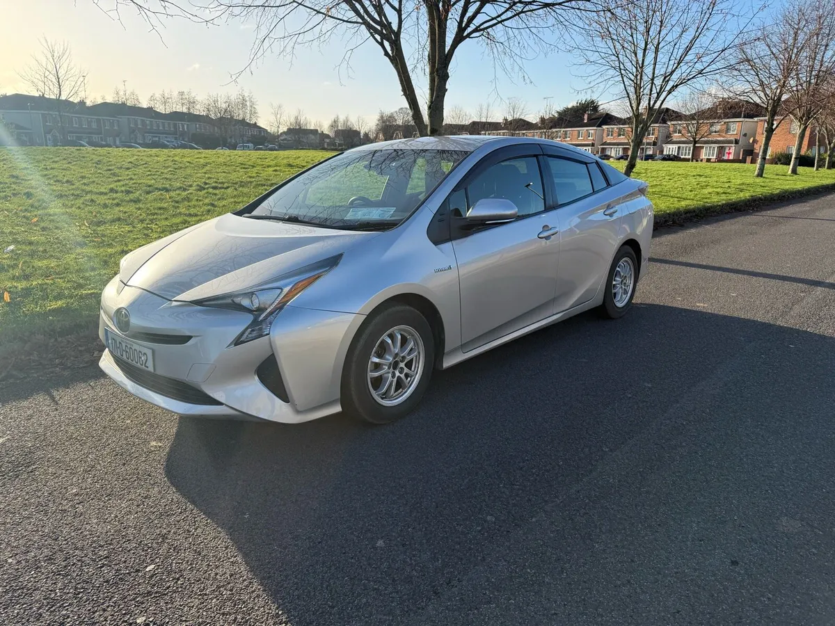 Toyota Prius hybrid - Image 2