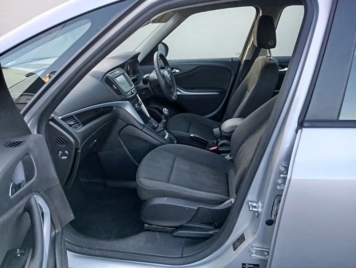 Opel zafira tourer 7 seater 171 - Image 2