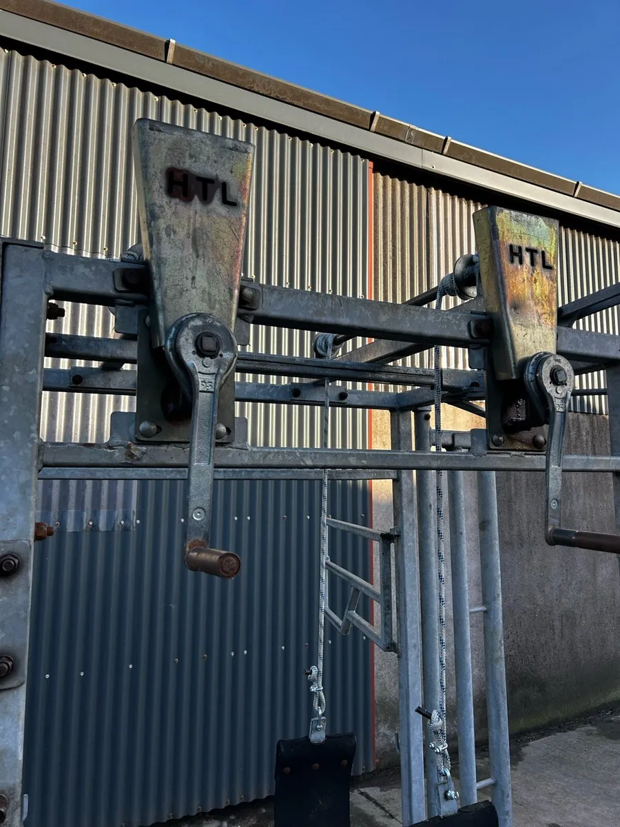 HTL manual hood trimming crush - Image 3