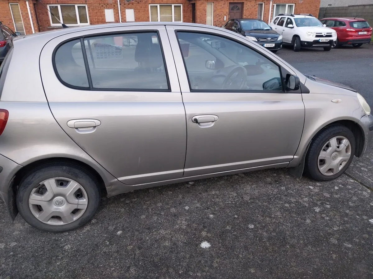 Toyota Yaris Hatchback Petrol - Image 4