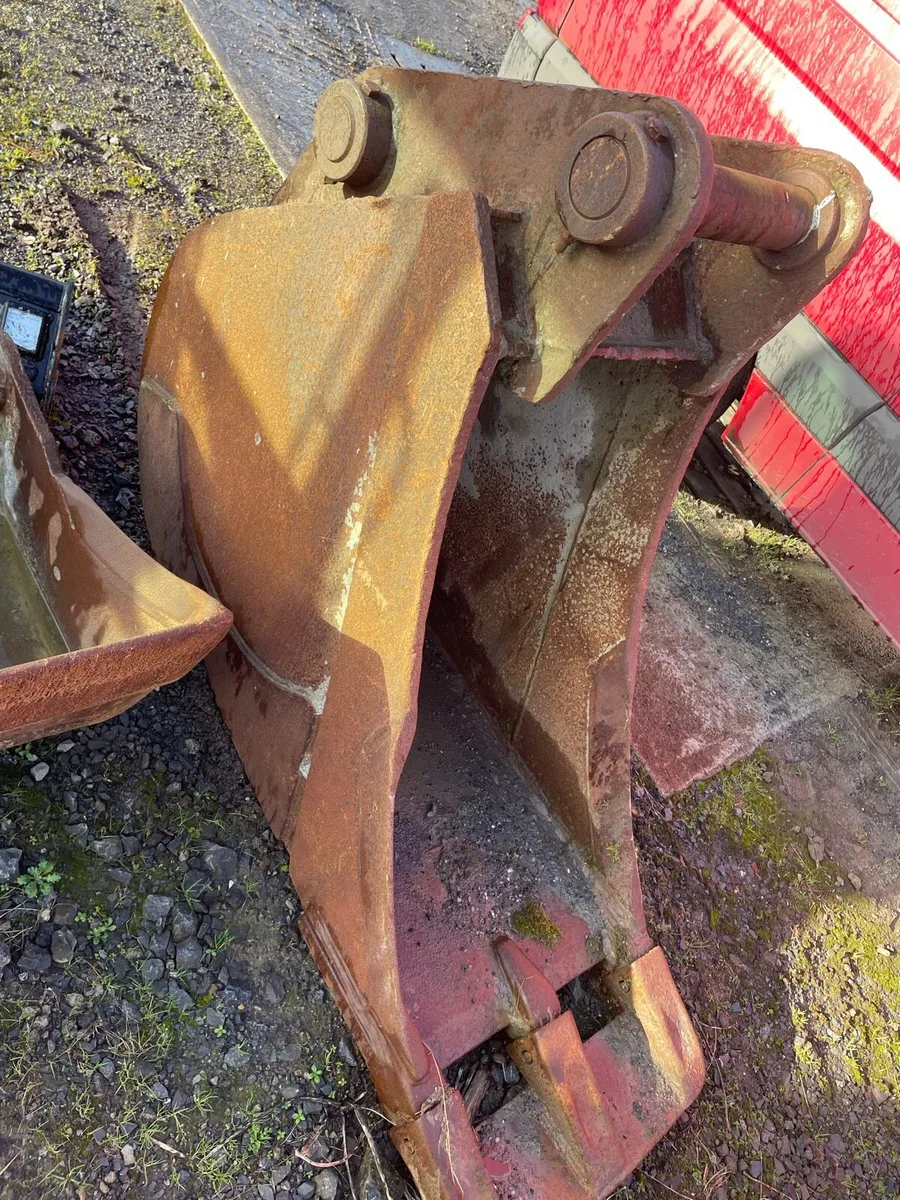 13t & 20t Digger Buckets - Image 4