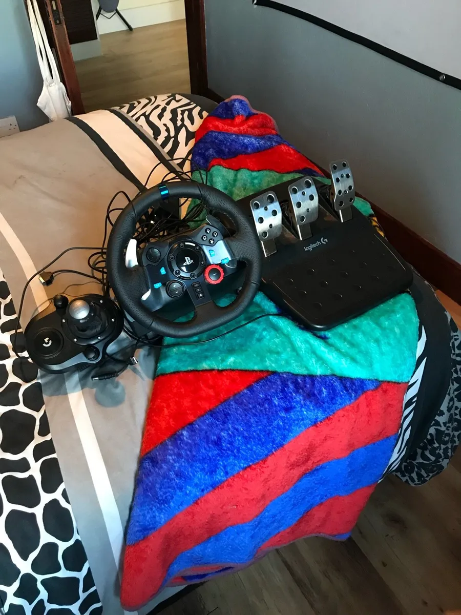 PS5 wheel/ pedals/ gear stick for sale - Image 1