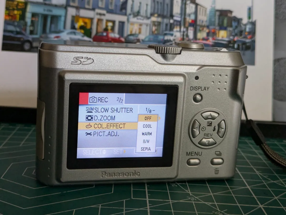 Panasonic Lumix LZ1 4MP CCD🌈 digicam - Image 3