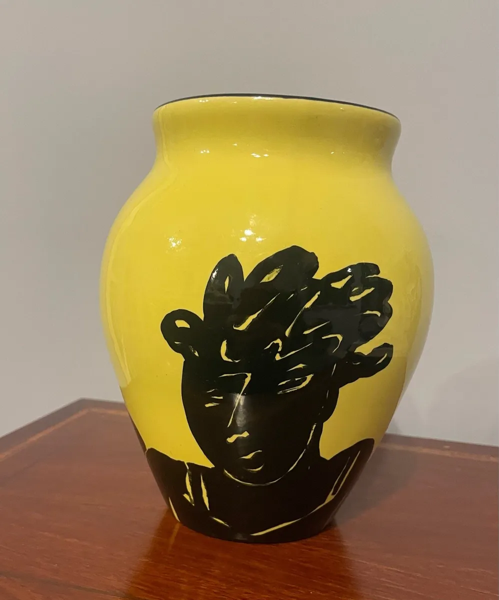 Base - Handpainted - Image 1