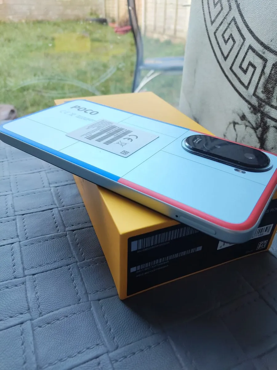 Brand new 
Poco M7 Silver 
256 GB storage 
12 GB r - Image 4