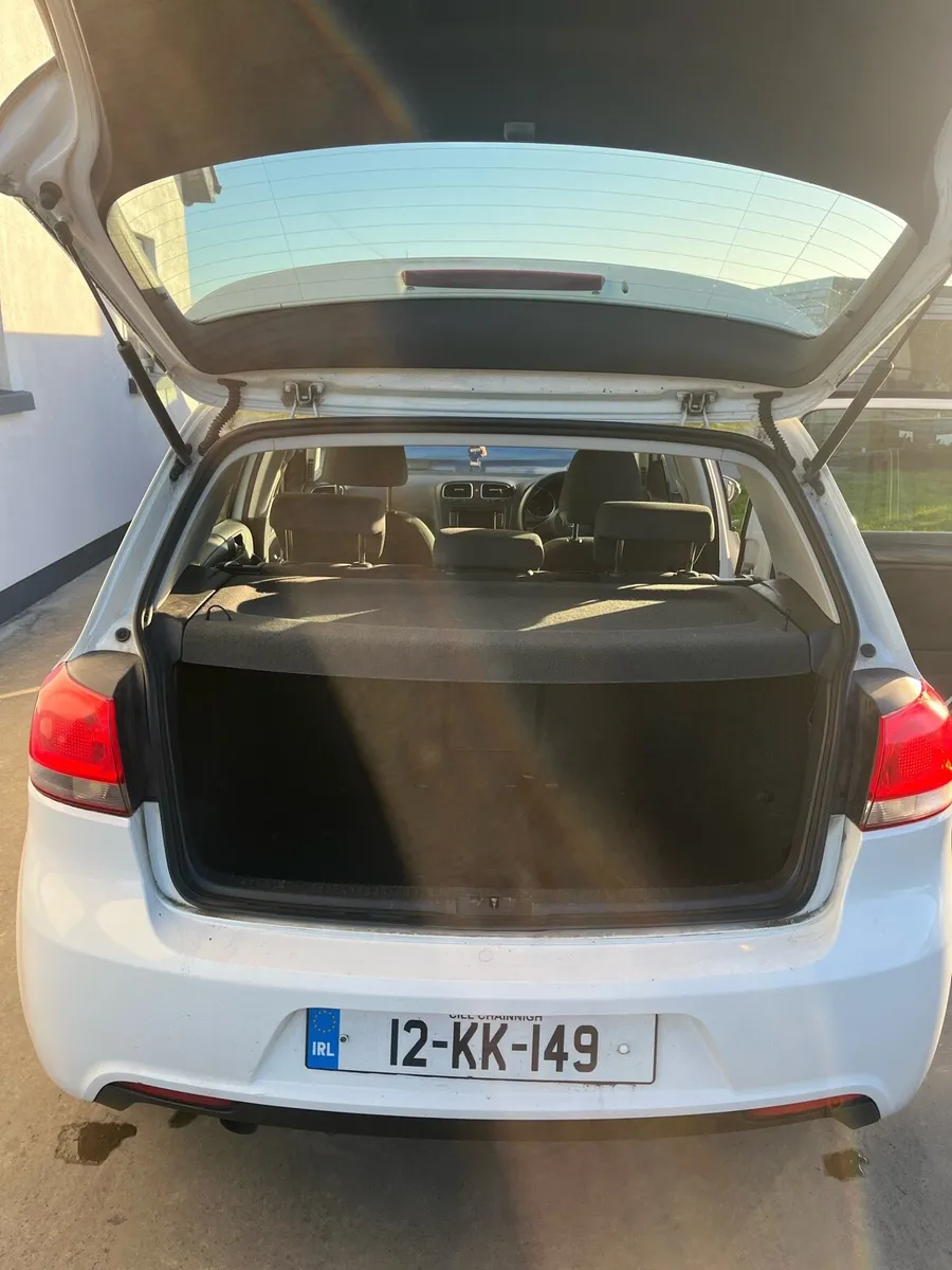 White RLine Golf - Image 3