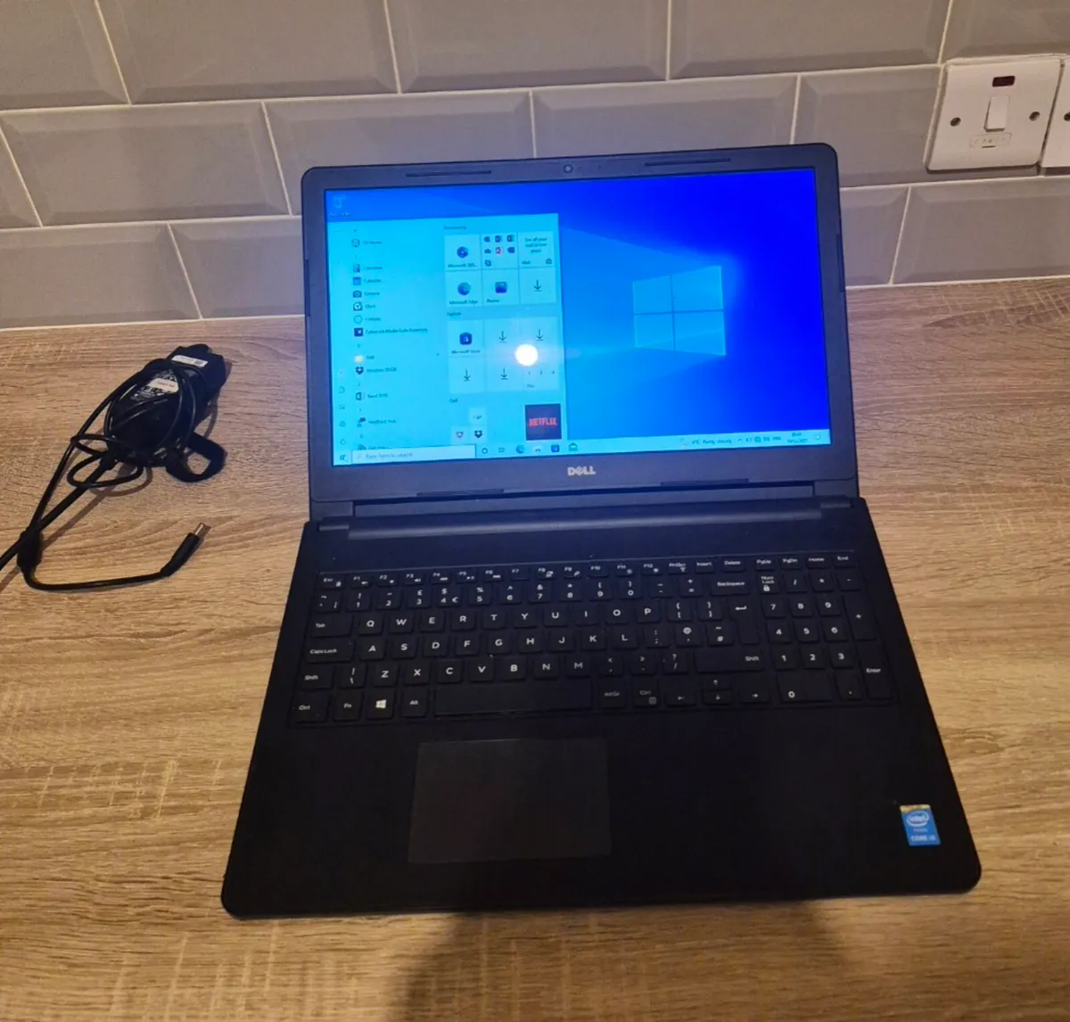 DELL INSPIRON 15 5566 LAPTOP - 2.7 GHz i7 16GB 512 - Image 1