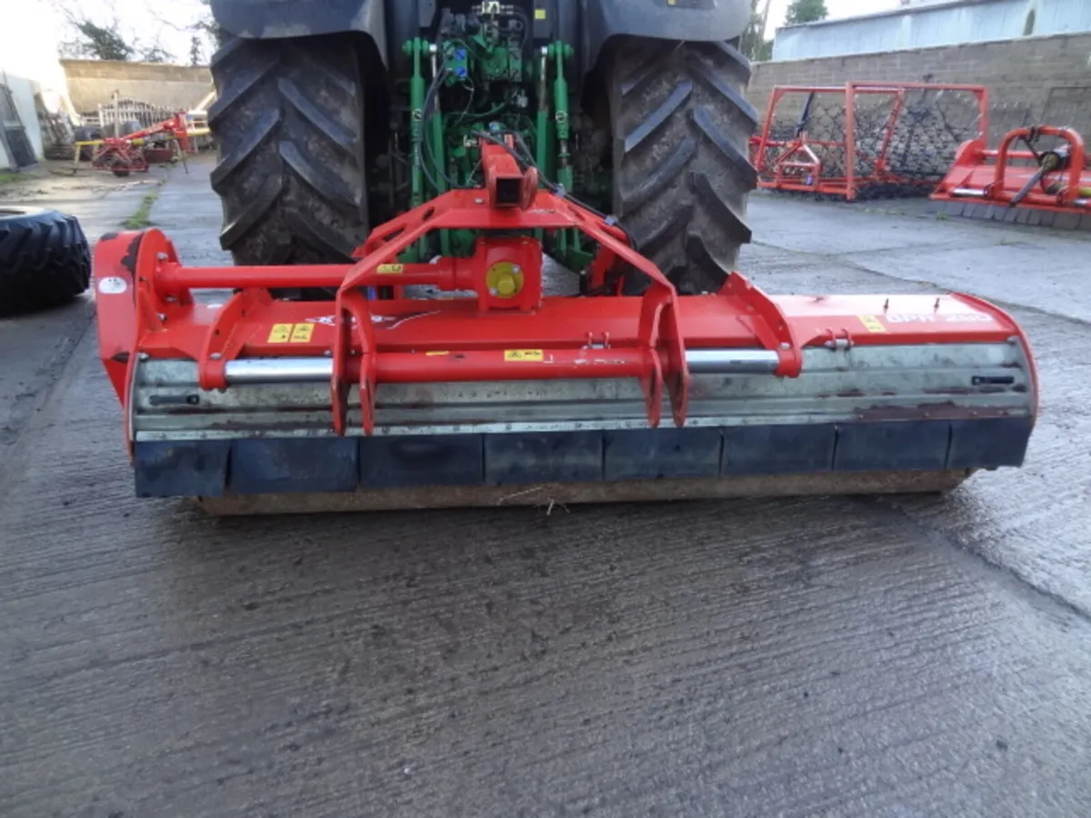 Kuhn BPR280 Mounted Flail Mower Mulcher Topper - Image 3