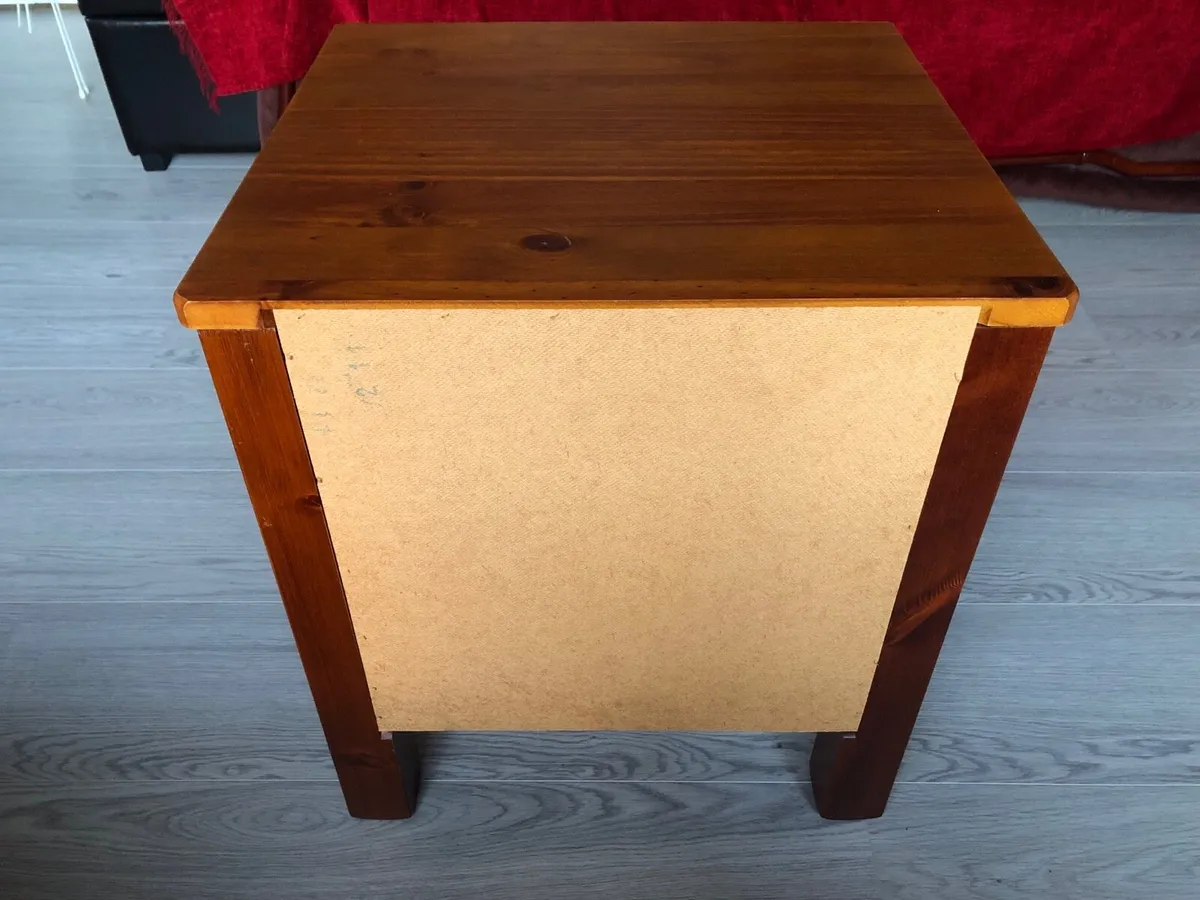 Cabinet With Two Drawers - Image 2