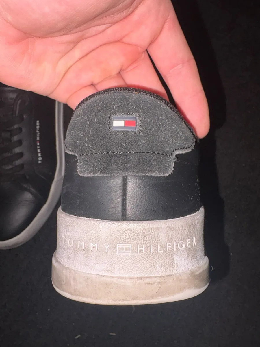 REAL TOMMY HILFIGER SHOES - Image 3