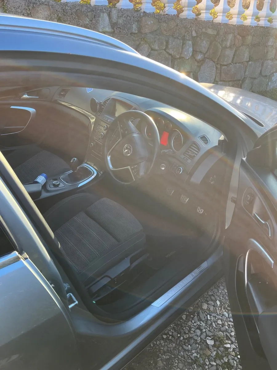 Vauxhall Insignia 2013 - Image 2