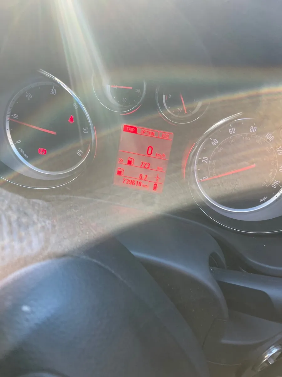 Vauxhall Insignia 2013 - Image 4