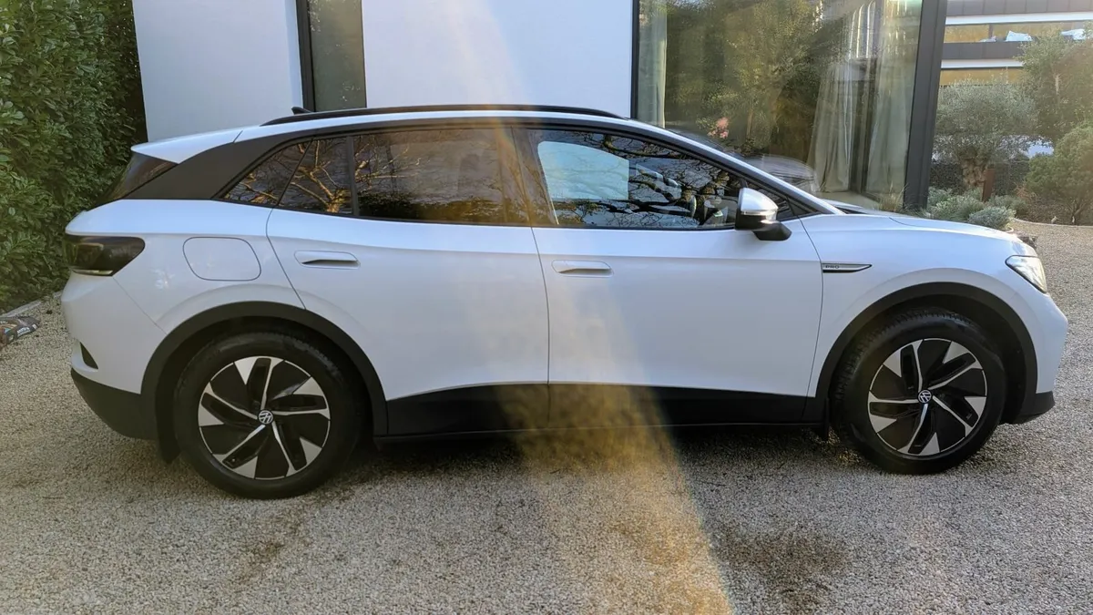 Volkswagen ID.4 Tech 77Kw Very High Spec Low Miles - Image 2