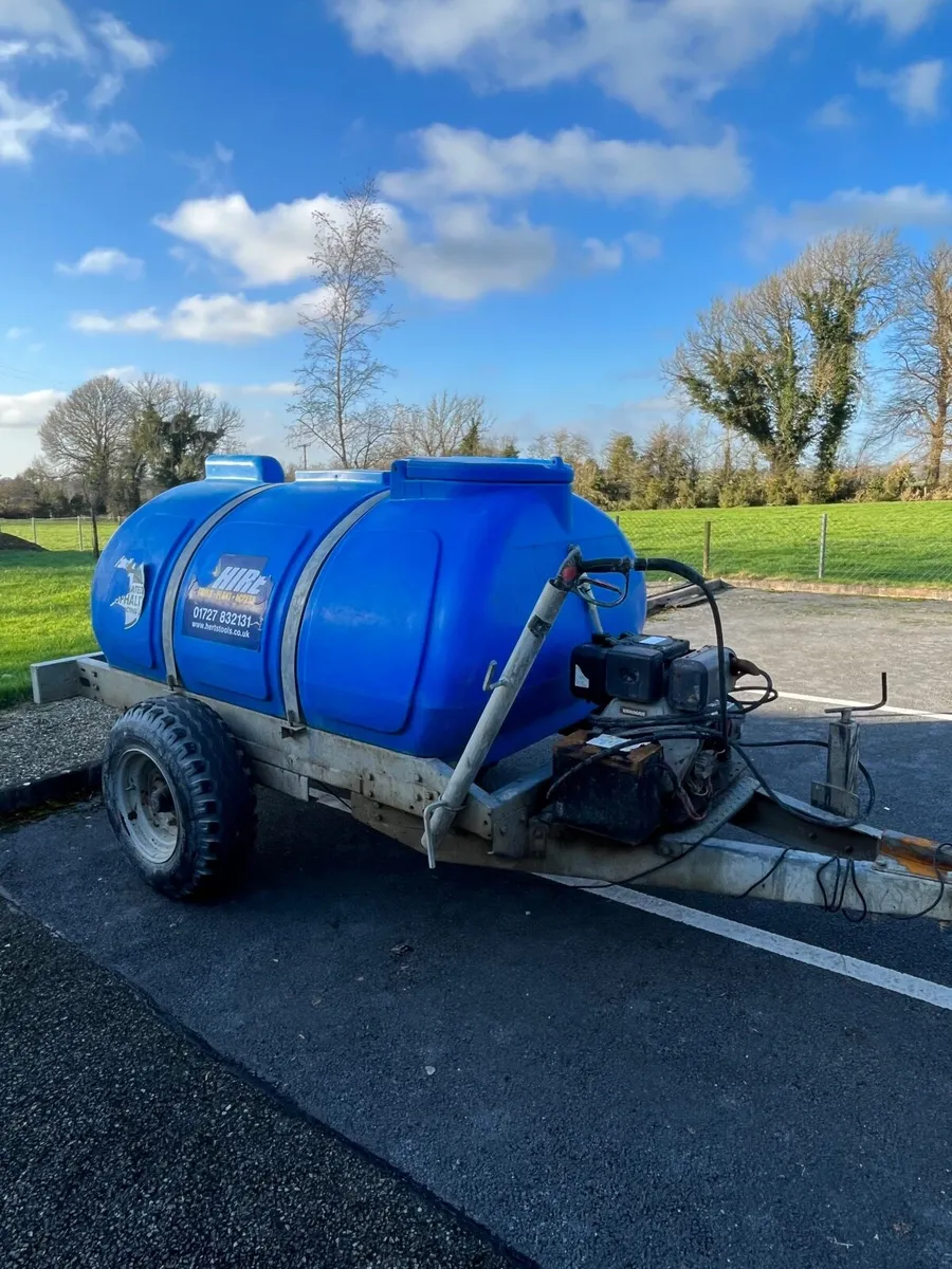 Western bowser with washer - Image 1