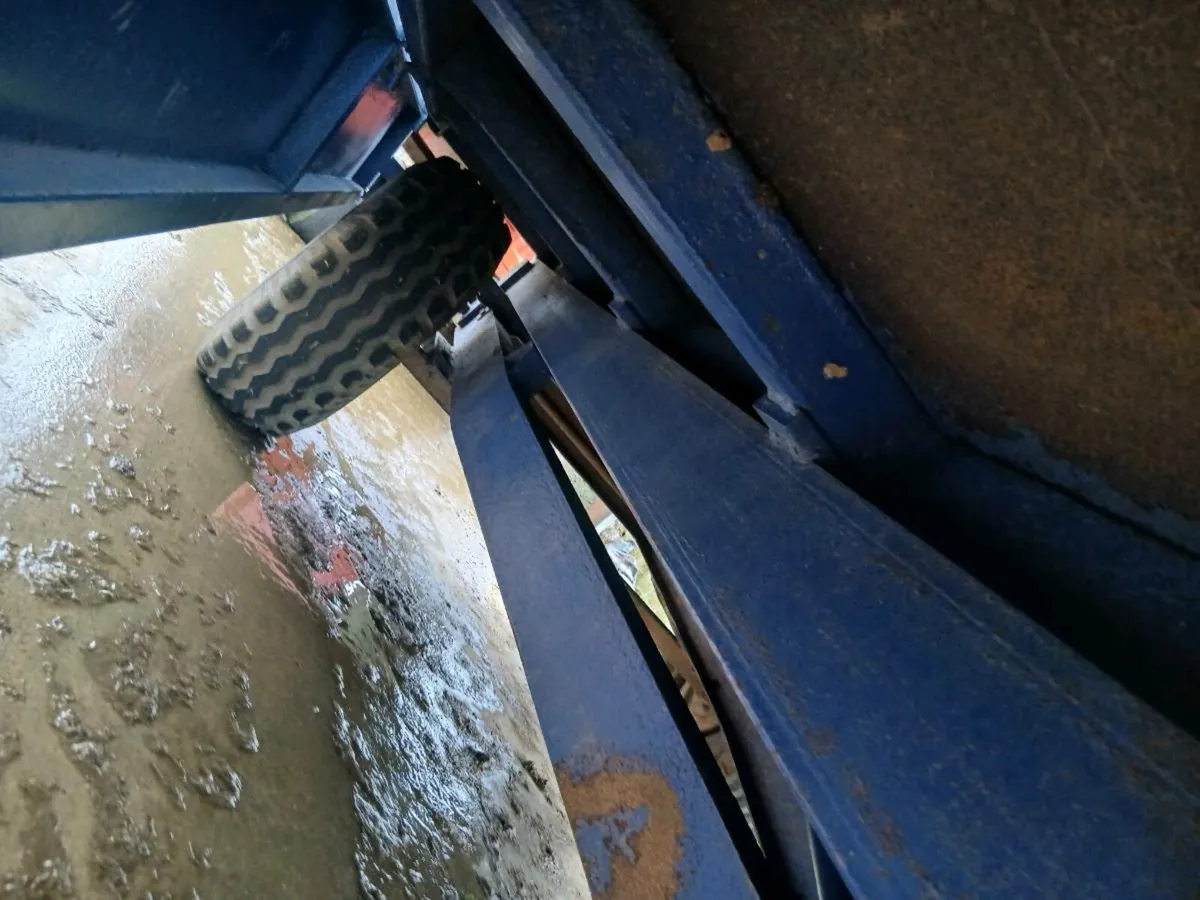 10x7ft drop side tipping trailer - Image 4