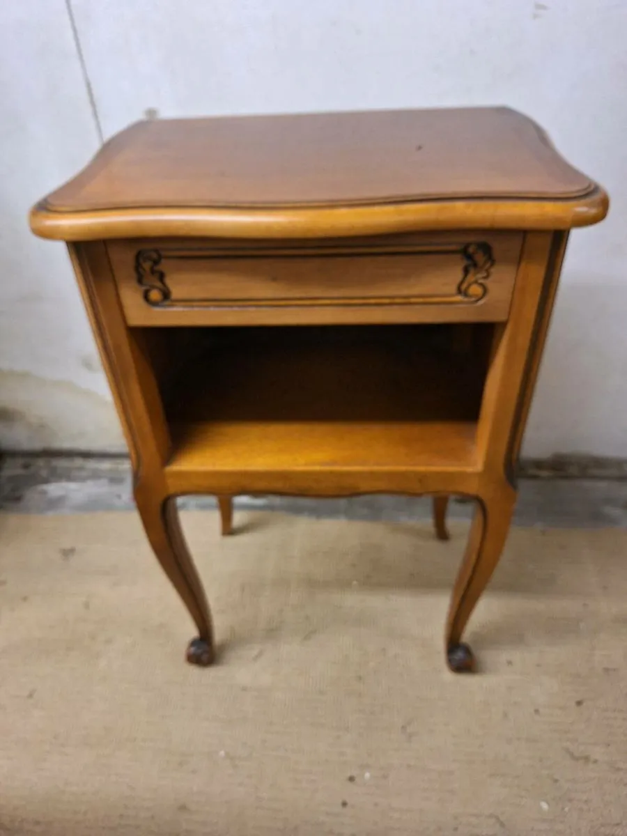 Vintage french bedside table - Image 1