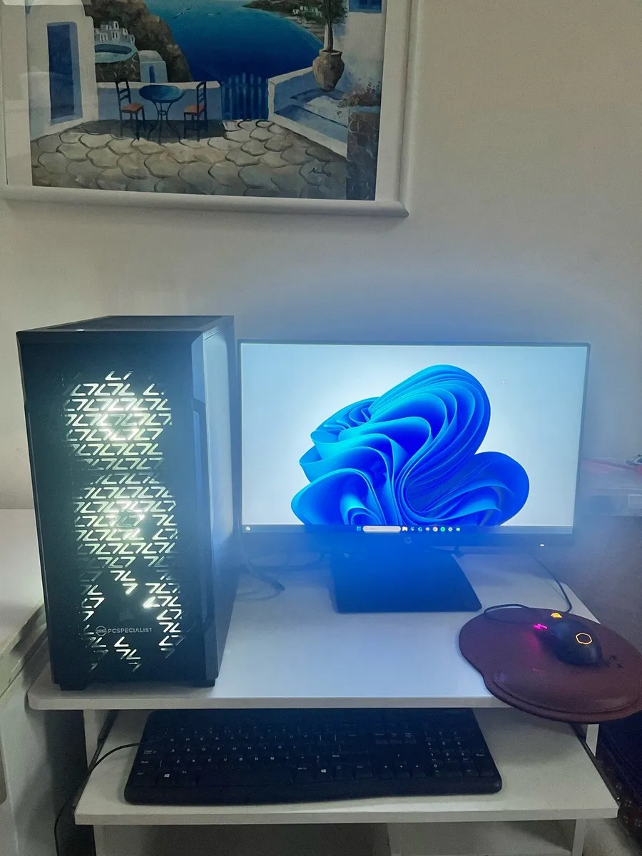 Gaming PC & Monitor - Image 1