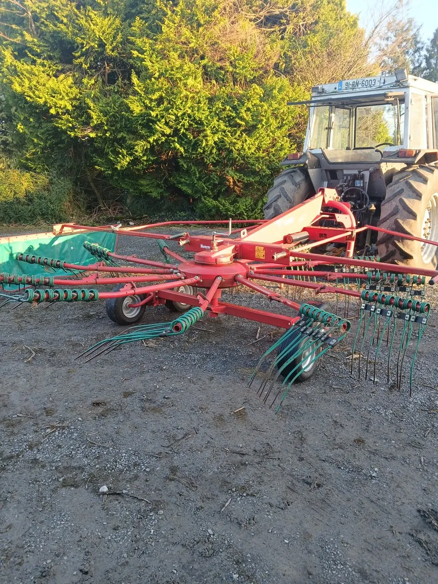 Kverneland 9443 Rake - Image 1